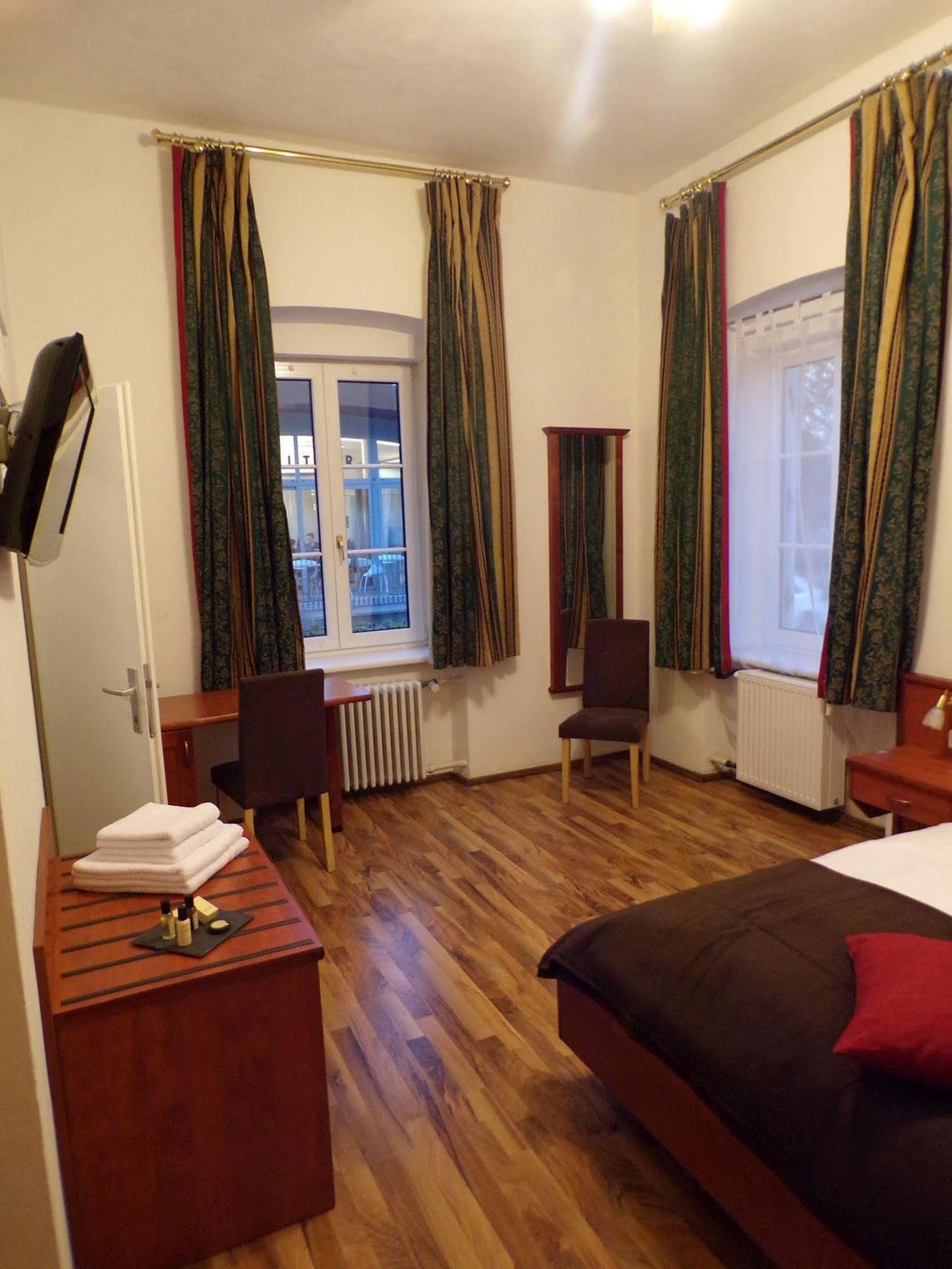Gaestehaus Residenz Lapeiner Pörtschach am Wörthersee Buitenkant foto